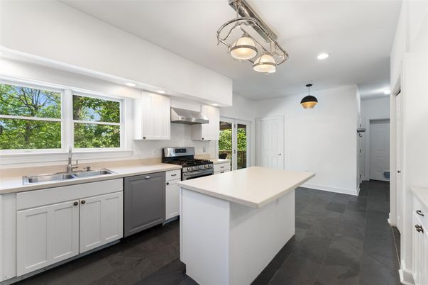 Interior, Kitchen, Pendant Lights, Recessed Lighting, Stainless Steel Appliances