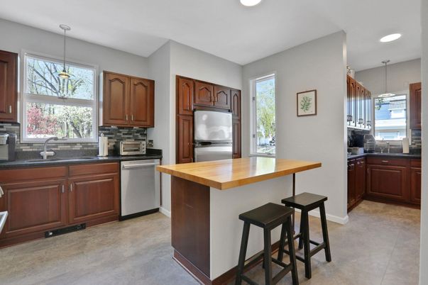 Interior, Kitchen, Pendant Lights, Recessed Lighting, Stainless Steel Appliances
