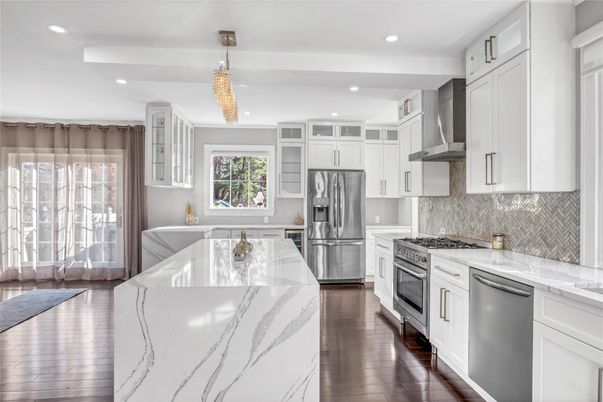 Chandelier, Interior, Kitchen, Recessed Lighting, Stainless Steel Appliances, Wood Texture Flooring