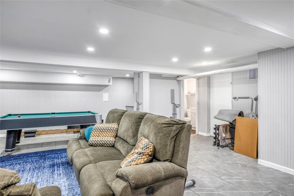 Billiard Table, Game Room, Interior, Living room, Recessed Lighting