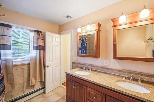 Bathroom, Dual Sink Vanities, Interior