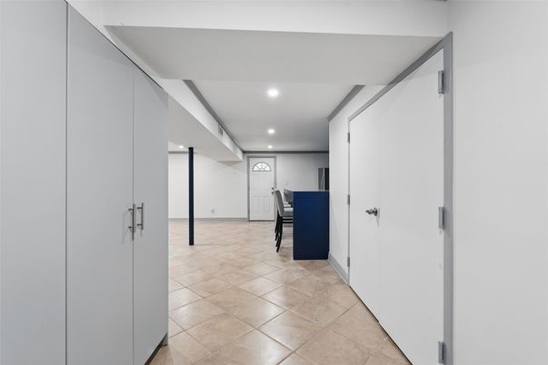 Interior, Recessed Lighting