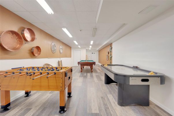 Billiard Table, Game Room, Interior, Wood Texture Flooring