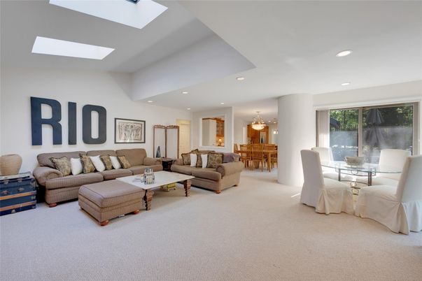 Dining room, Interior, Living room, Recessed Lighting
