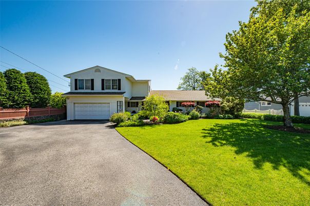 Attached, Backyard, Exterior, Facade, Split Level