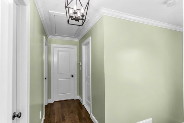Interior, Pendant Lights, Wood Texture Flooring