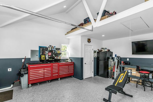 Fitness Equipment, Interior, Recessed Lighting