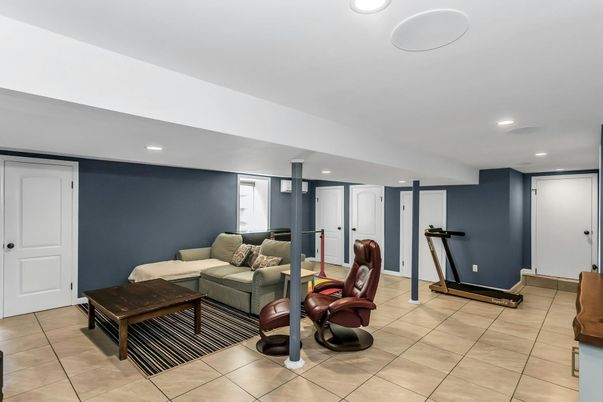 Fitness Equipment, Interior, Recessed Lighting
