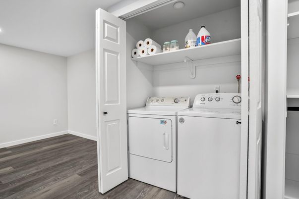 Interior, Recessed Lighting, Utility Closets, Washer, Wood Texture Flooring