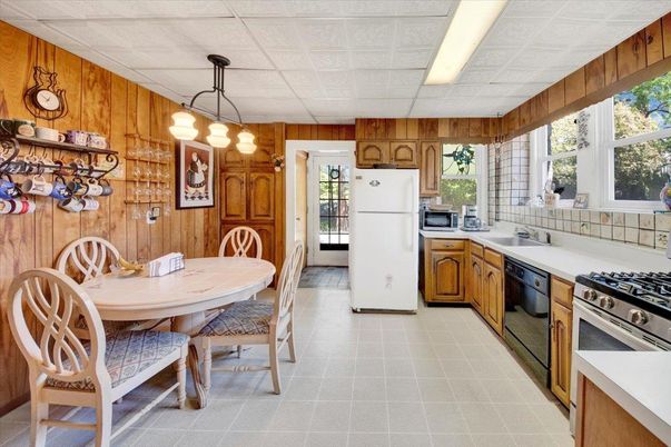 Dining room, Interior, Kitchen, Pendant Lights, Wooden Walls