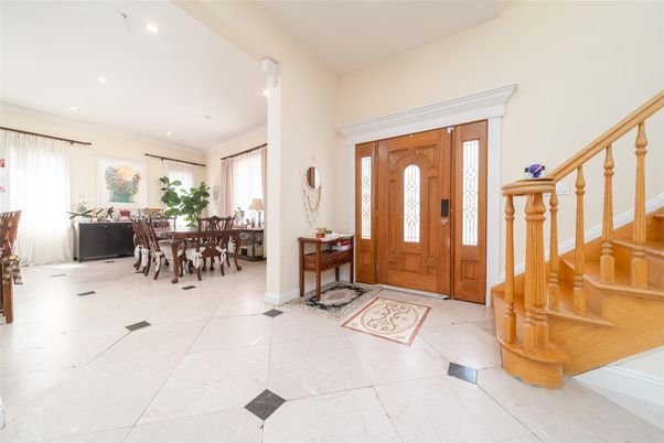 Dining room, Interior, Recessed Lighting