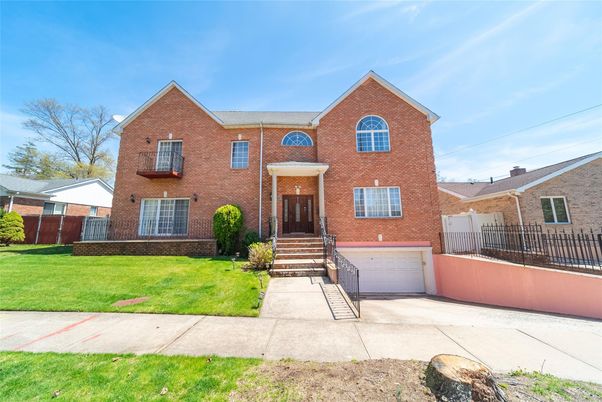 Attached, Exterior, Facade, Brick Facade, Brick Traditional