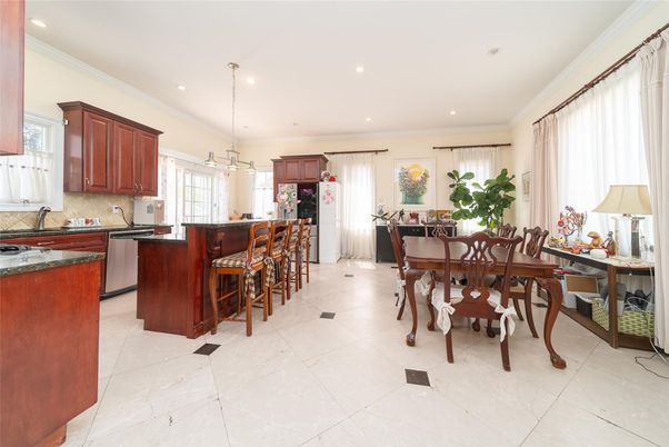 Dining room, Interior, Kitchen, Pendant Lights, Recessed Lighting