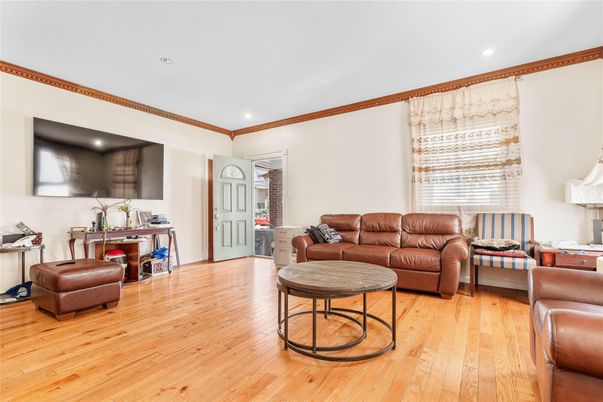 Home Office, Interior, Living room, Recessed Lighting, Wood Texture Flooring