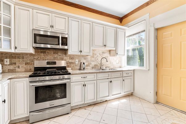 Interior, Kitchen, Stainless Steel Appliances