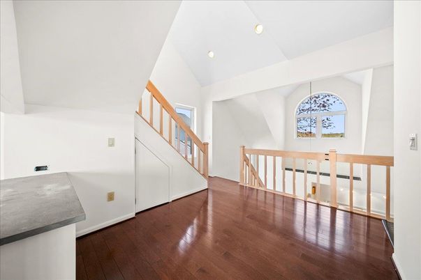 Interior, Pendant Lights, Recessed Lighting, Wood Texture Flooring