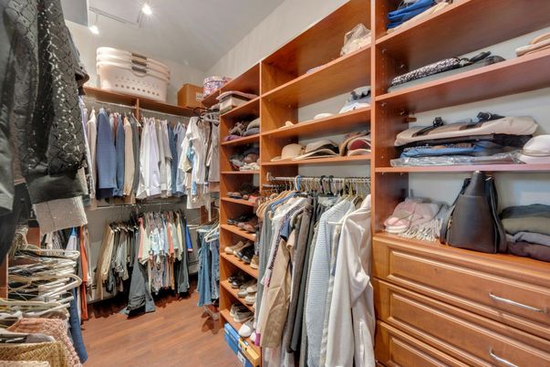 Interior, Walk-in Closets, Wood Texture Flooring