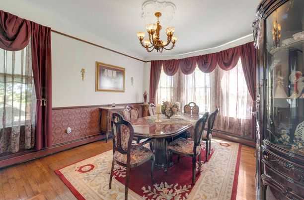 Chandelier, Dining room, Interior, Wood Texture Flooring