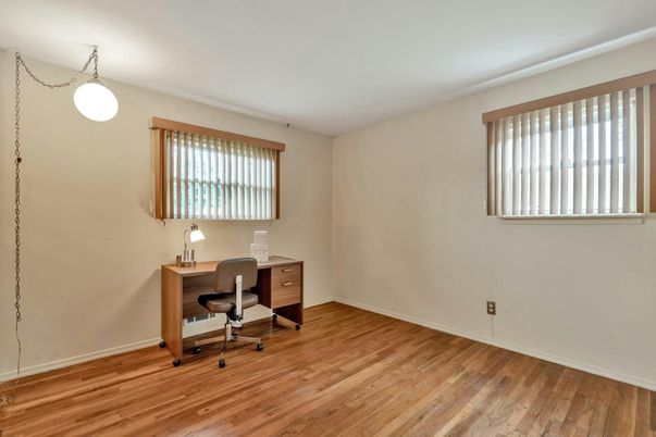Home Office, Interior, Pendant Lights, Wood Texture Flooring