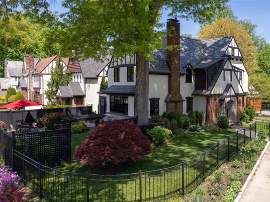 Exterior, Facade, Tudor Revival