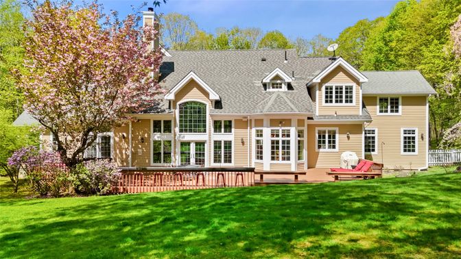 Backyard, Exterior, Facade, Farmhouse
