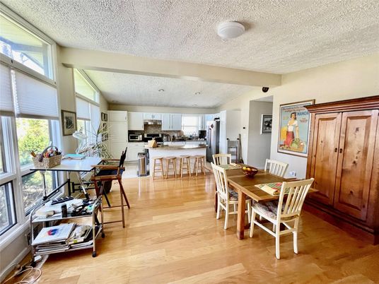 Dining room, Interior, Kitchen, Stainless Steel Appliances, Wood Texture Flooring