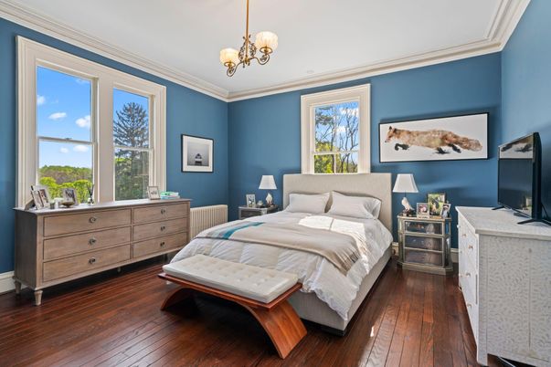 Bedroom, Interior, Pendant Lights, Wood Texture Flooring