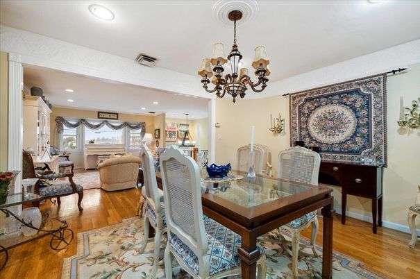 Chandelier, Dining room, Interior, Living room, Recessed Lighting, Wood Texture Flooring