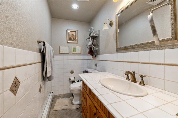 Bathroom, Interior, Recessed Lighting, Tile Countertops