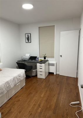 Bedroom, Home Office, Interior, Recessed Lighting, Wood Texture Flooring