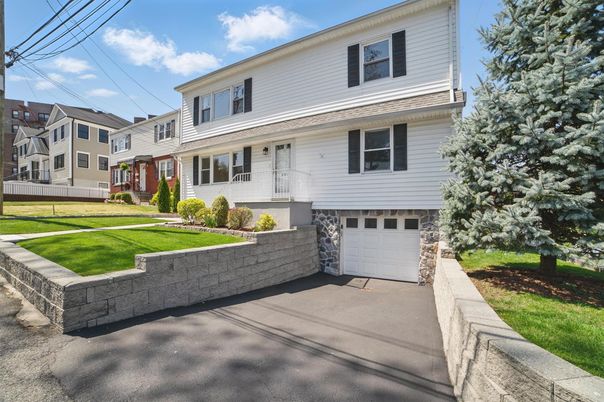 Attached, Exterior, Facade, Raised Ranch