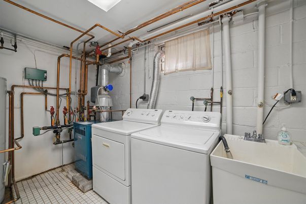 Interior, Washer