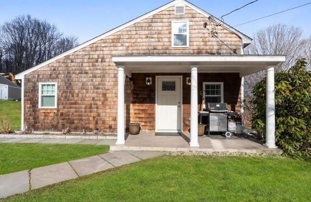 Exterior, Facade, Brick Facade, Cape Cod