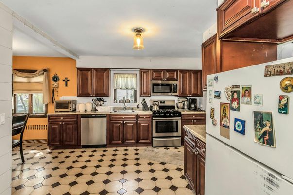 Interior, Kitchen, Stainless Steel Appliances