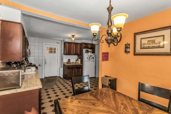 Chandelier, Dining room, Interior, Kitchen
