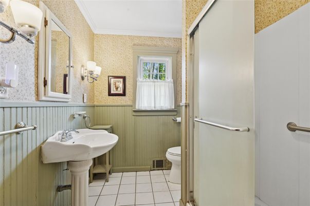Bathroom, Interior