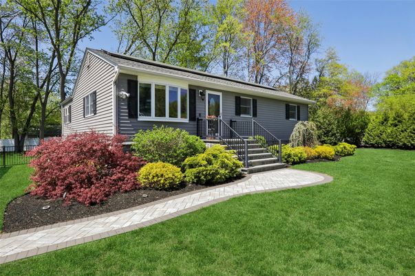 Backyard, Exterior, Facade, Cape Cod