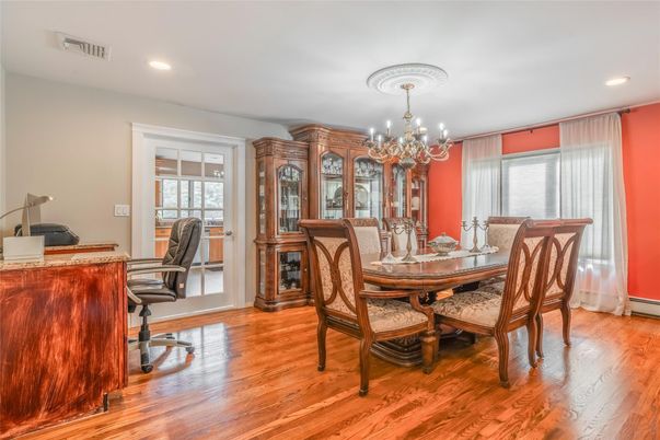 Chandelier, Dining room, Interior, Recessed Lighting, Wood Texture Flooring