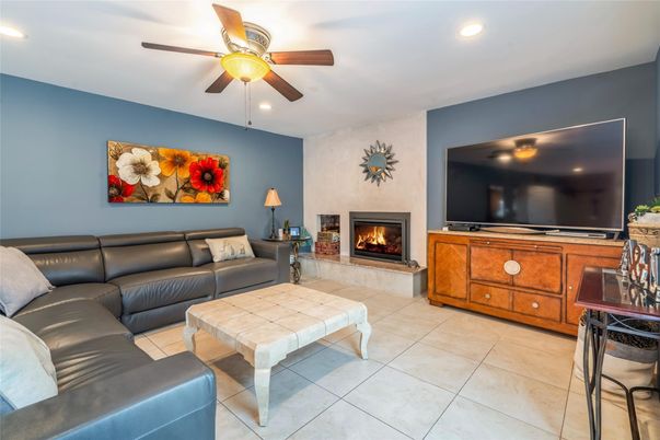 Fireplace, Interior, Living room, Recessed Lighting