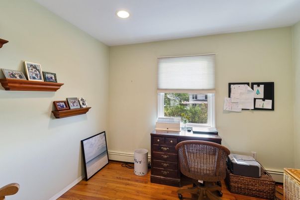 Home Office, Interior, Recessed Lighting, Wood Texture Flooring