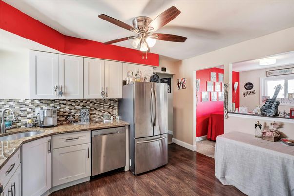 Interior, Kitchen, Stainless Steel Appliances, Wood Texture Flooring