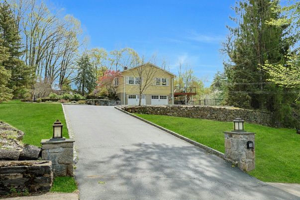 Backyard, Detached Garage, Exterior