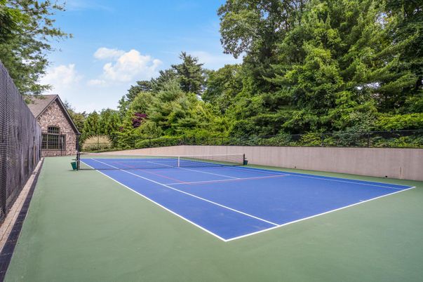 Exterior, Tennis Courts