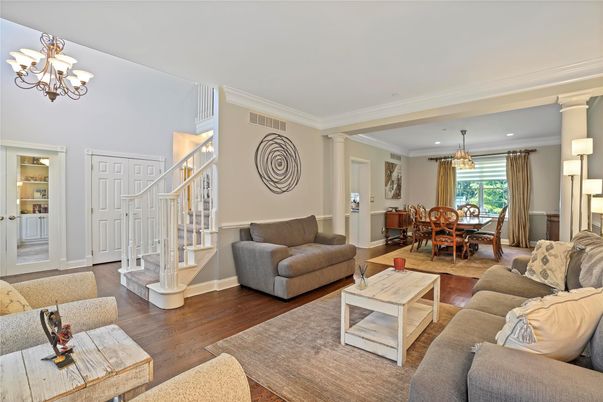 Chandelier, Dining room, Interior, Living room, Recessed Lighting, Wood Texture Flooring