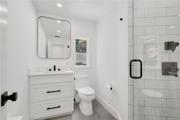 Bathroom, Interior, Recessed Lighting