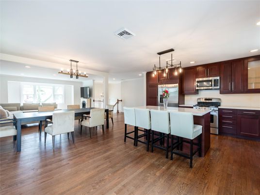 Dining room, Interior, Kitchen, Living room, Pendant Lights, Recessed Lighting, Stainless Steel Appliances, Wood Texture Flooring