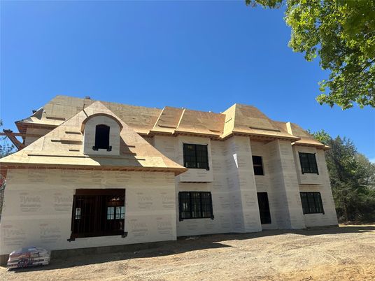 Exterior, Facade, French Provincial