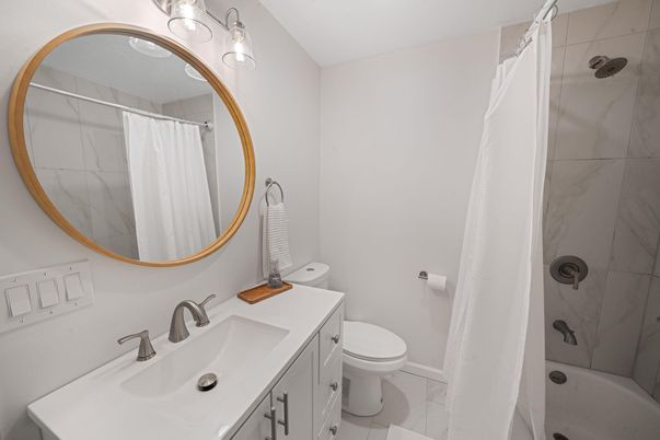 Bathroom, Interior, Marble Walls