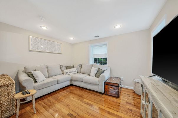 Interior, Living room, Recessed Lighting, Wood Texture Flooring