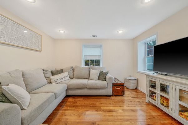 Interior, Living room, Recessed Lighting, Wood Texture Flooring